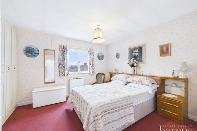 36, Westdeane Court, Hampshire photo 2