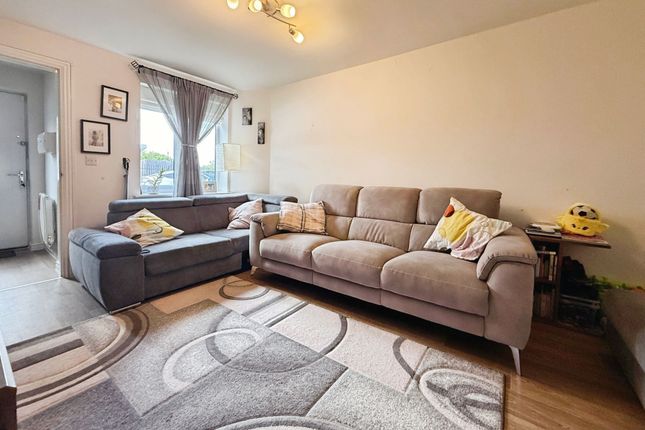 19 Sandhole Crescent, Telford photo 4