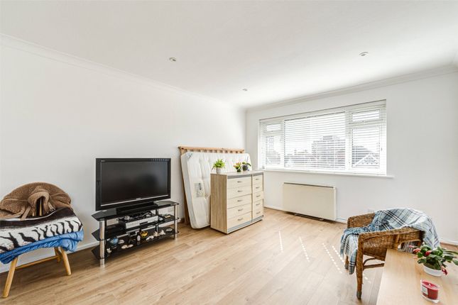 Flat for sale in Bath Road, Worthing, West Sussex