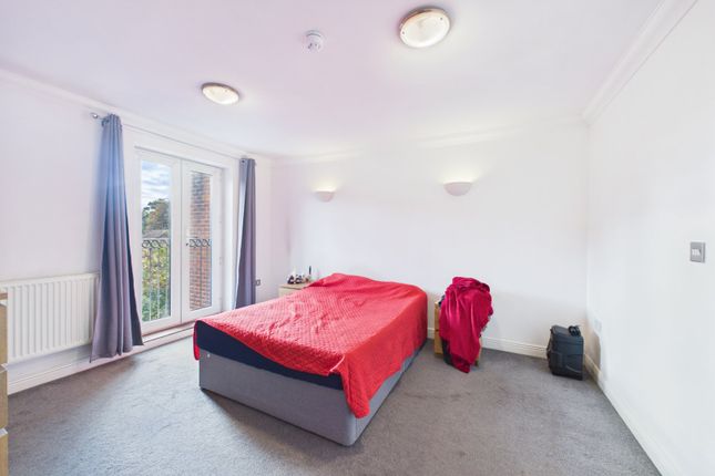 Shepherds Spring Lane, Andover photo 4