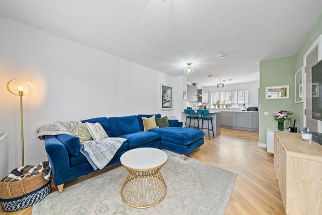16 Lorne Terrace, Glasgow photo 4
