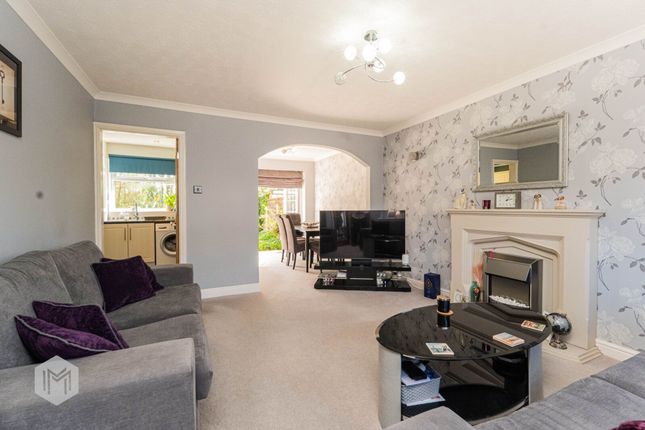 33 Riverbank Drive, Bury photo 3