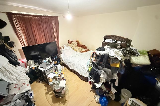 74, Barville Close, London photo 5