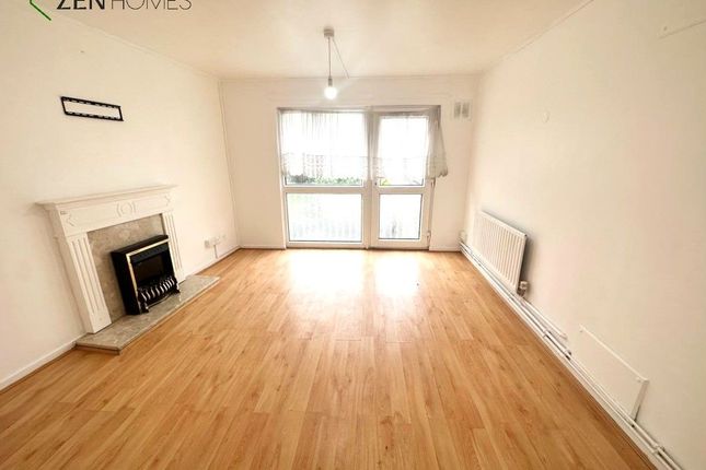 Flat to rent in Northdown Road, Hatfield