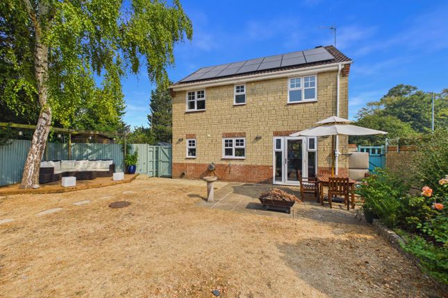 2, Saxby Road, Chippenham photo 2