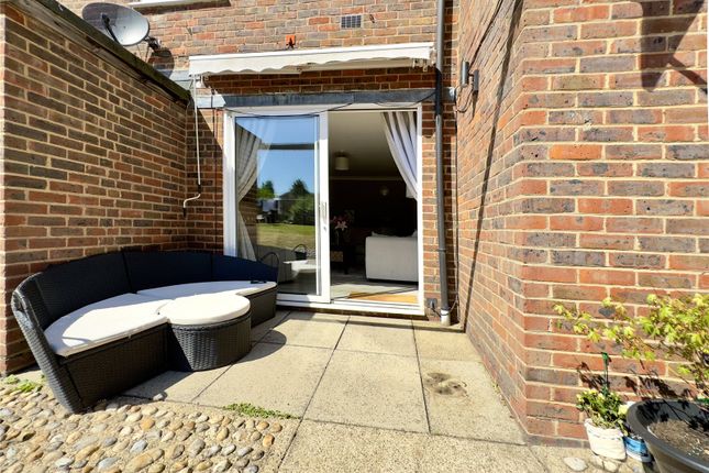 Thumbnail Flat for sale in Kingsnorth Court, Main Road, Crockenhill, Kent