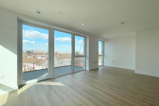 Flat 23, Unison House, Wembley photo 2