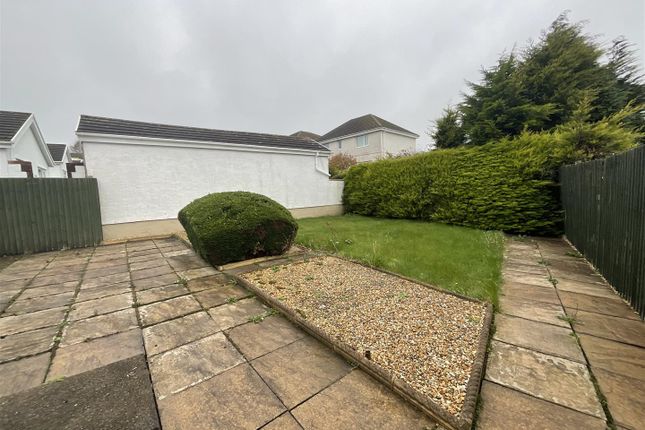 8, Talywern, Llanelli photo 4
