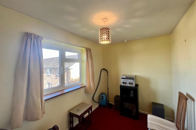 Flat for sale in Springfields, Cam, Dursley