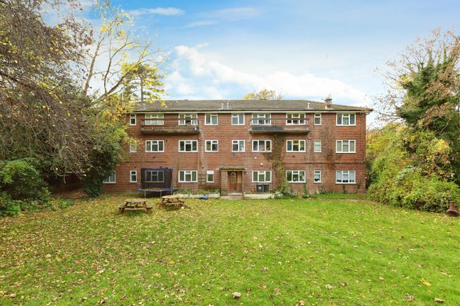 Flat for sale in Bean Road, Greenhithe, Kent