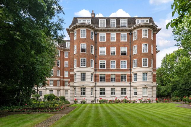 Flat for sale in Abbey Lodge, Park Road, London