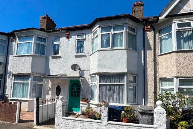 Thumbnail Terraced house to rent in Babington Road, London