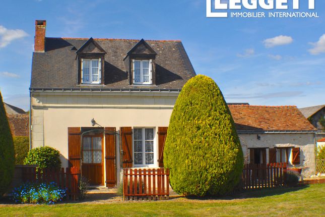 Thumbnail Villa for sale in Vernoil-Le-Fourrier, Maine-Et-Loire, Pays De La Loire