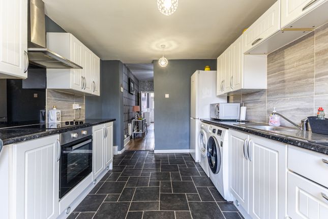 54 Mill Lane, Ryhill, Wakefield photo 5