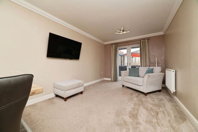 16, Rose Avenue, Hull photo 2