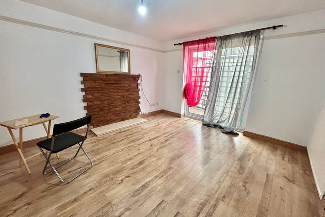 1A, Bramble Close, NOTTINGHAM photo 4