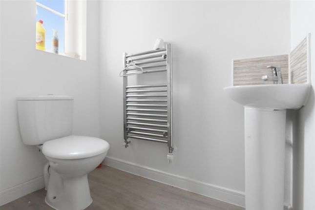 5 Emes Drive, Chesterfield photo 4
