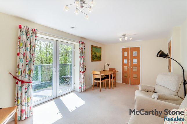 11 Thackrah Court, 1 Squirrel Way, Leeds photo 4