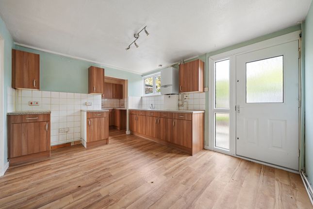 15 Watson Crescent, Abingdon photo 2