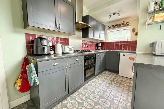 29, Springfield Road, Linslade photo 4