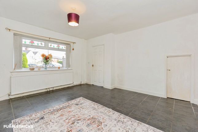 52, Bowdon Avenue, Manchester photo 4