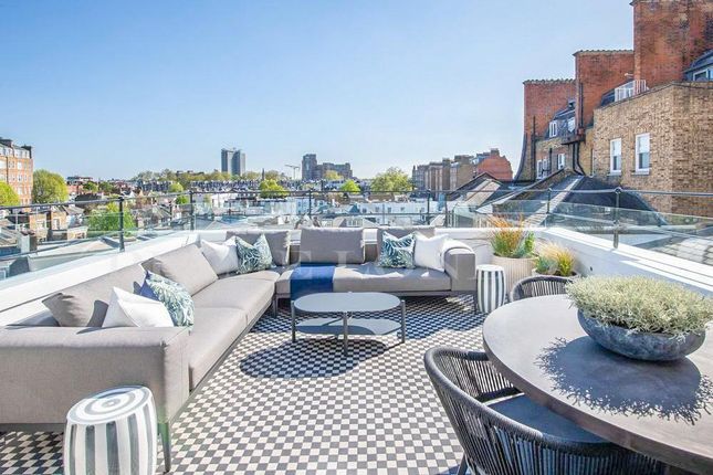 Thumbnail Flat to rent in Prince Of Wales Terrace, Kensington, London