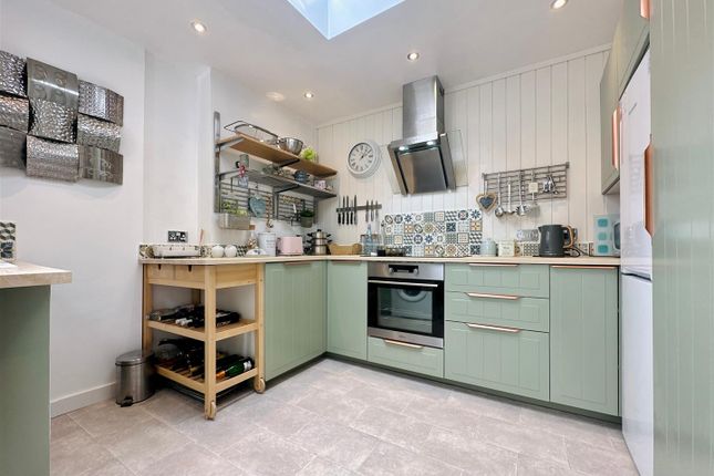 103, Mount Pleasant Road, Brixham photo 4