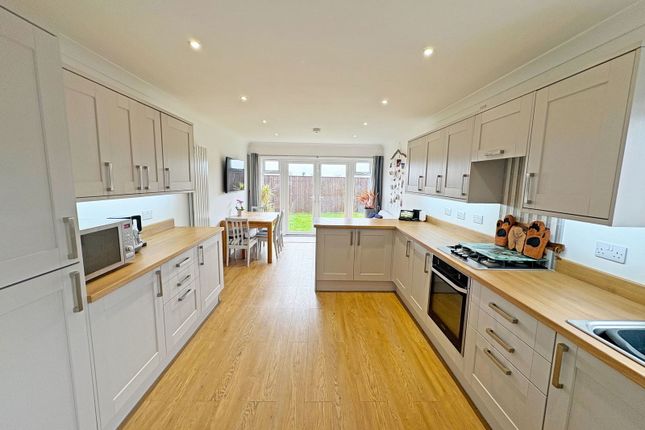 8, Keaton Close, Skegness photo 2