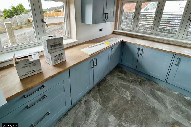 18 Brookbank Road, Dudley photo 4