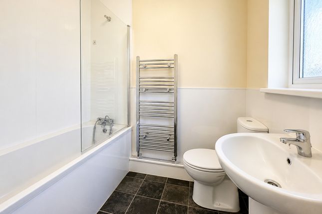 2, Gregson Terrace, Seaham photo 4