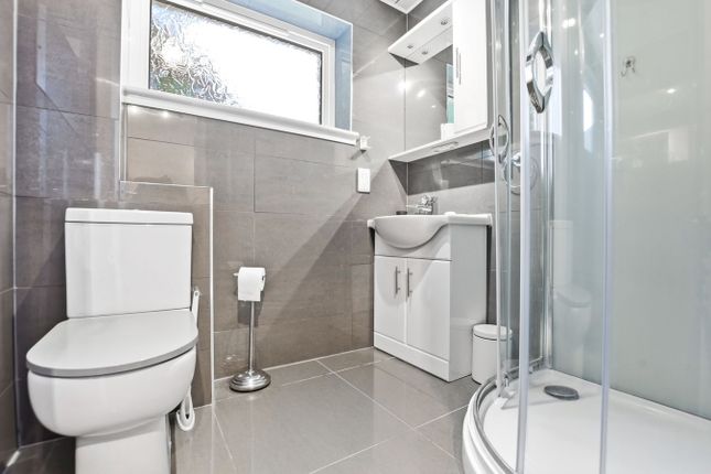 16, Bute Court, Dreghorn photo 4
