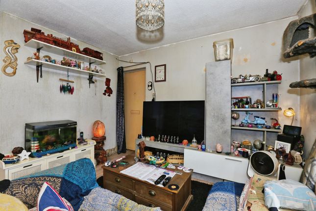 57, Bicknell Gardens, Yeovil photo 3
