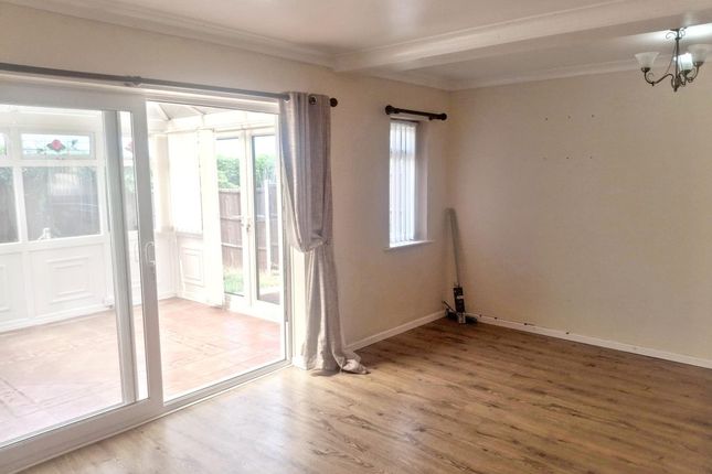 11, Court Road, Lydney photo 4