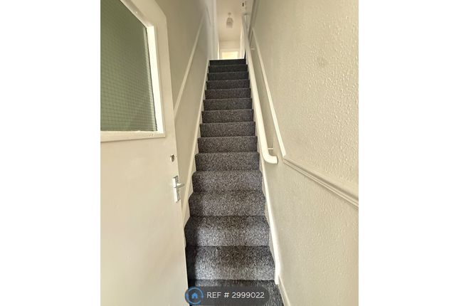A Stanley St, Grimsby photo 2