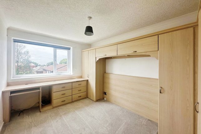 20, Highbank, Pendlebury photo 5
