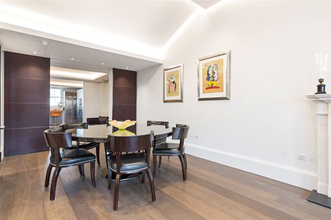 Flat for sale in Lancaster Gate, Hyde Park