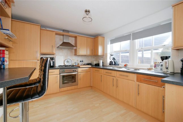 4, Highmoor Walk, Baildon photo 4