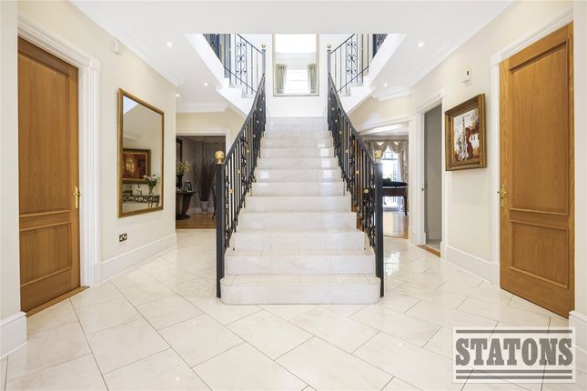 3, Broad Walk, London photo 3