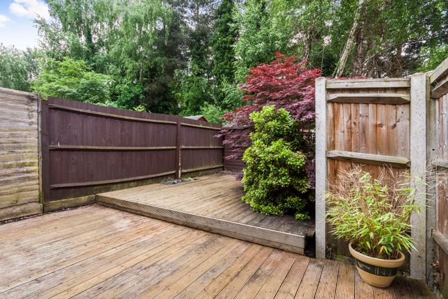 25, Upavon Gardens, Bracknell photo 4