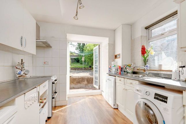 50, Russell Road, London photo 3