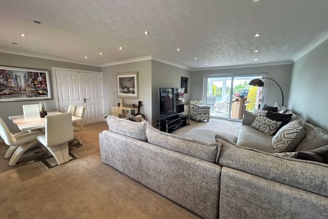8, Victoria Gardens, Upper Colwyn Bay photo 2