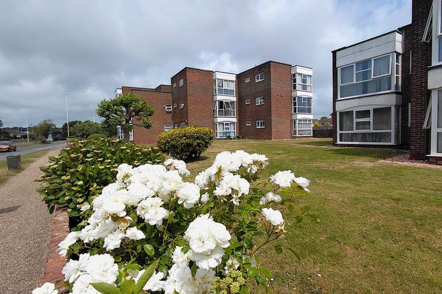 15 Willow House, The Strand, Worthing photo 3
