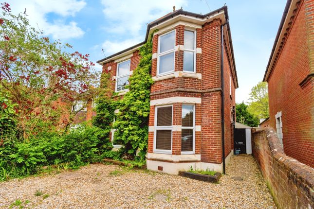 Thumbnail Detached house for sale in Hill Lane, Southampton, Hampshire