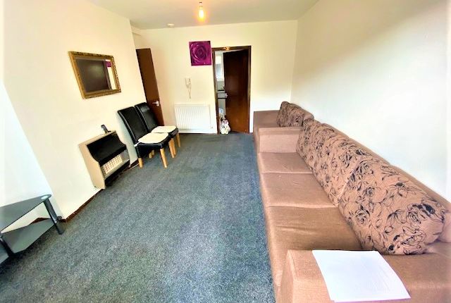 Flat for sale in Ethel Road, Leicester
