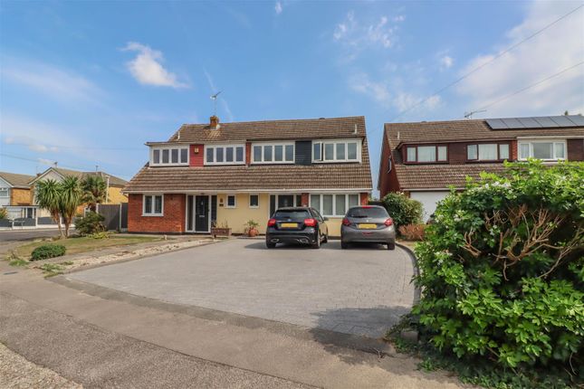 22 Highcliffe Way Front.Jpg