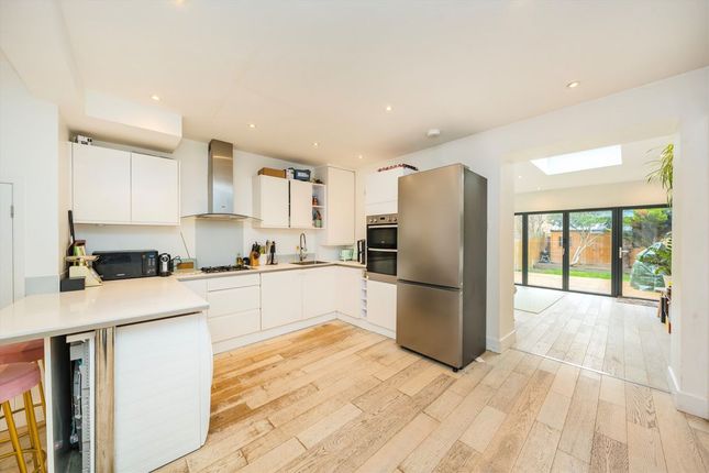 80, Bronson Road, London photo 2