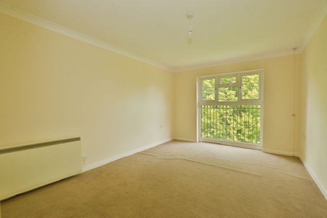 34, Springwood Court, New Romney photo 2