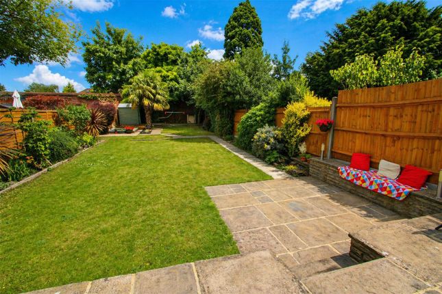 12, Tritton Avenue, Beddington photo 4
