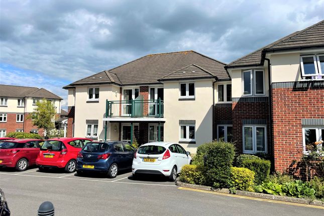 Thumbnail Property for sale in Fielders Court, West End, Southampton