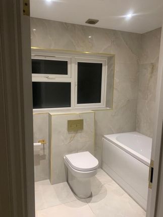 Room 1, 18, The Turnstones, Watford photo 3